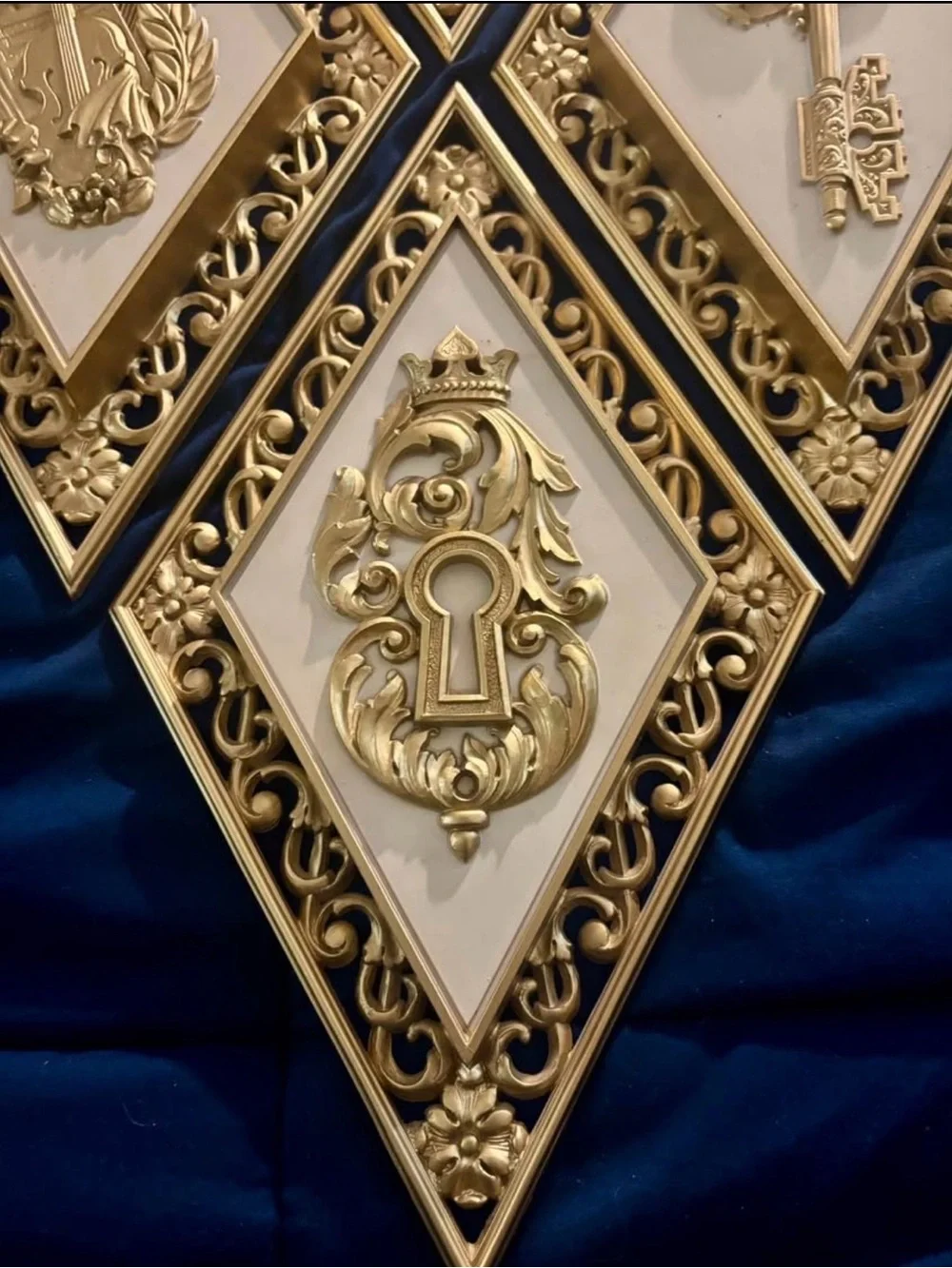 Vintage Syroco Style Gold Diamond Wall Plaques - Set of 4